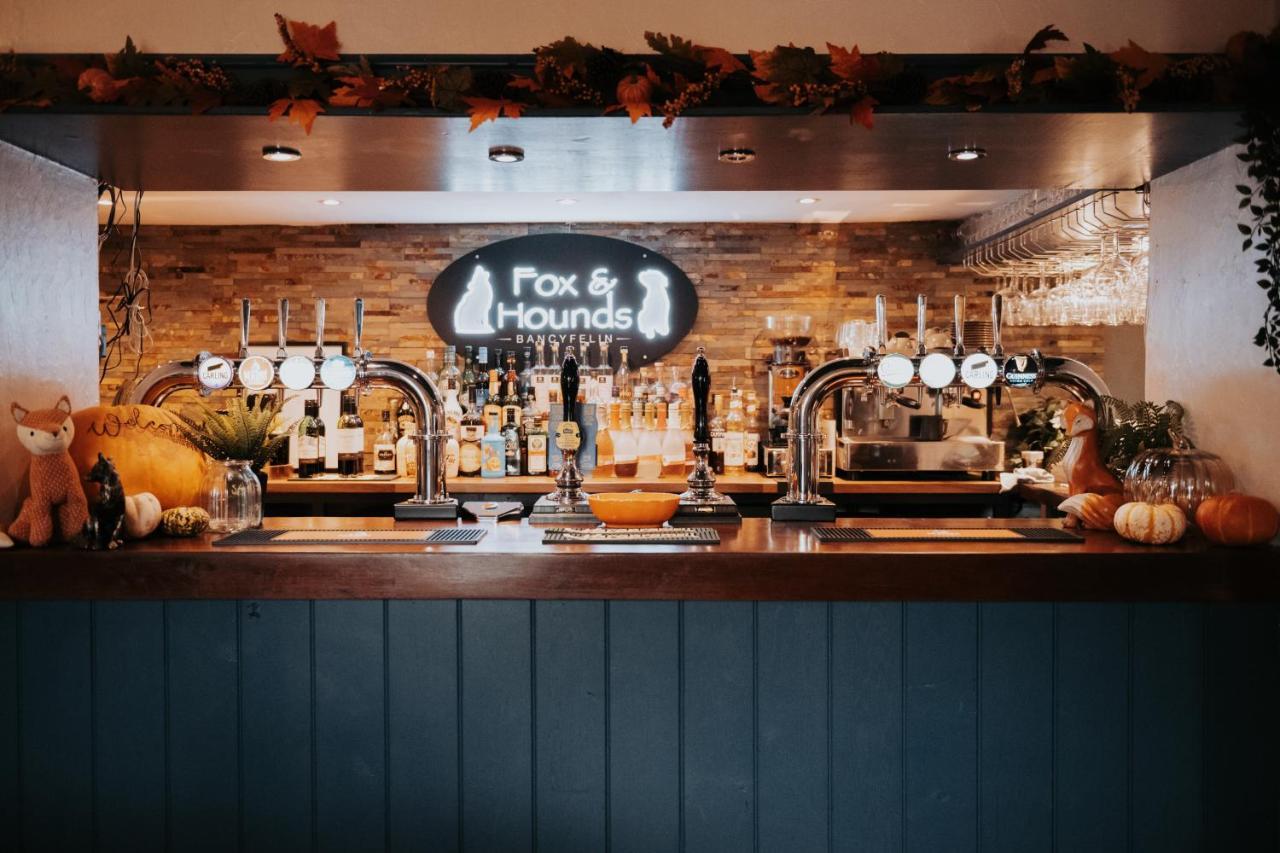 Bed and Breakfast The Fox And Hounds Bancyfelin Exterior foto
